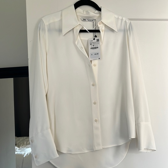 Zara Tops - Zara silk top